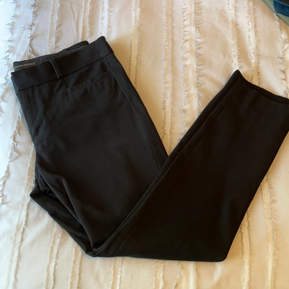 New size 2 black Sloan pant from banana republic